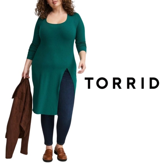 TORRID Super Soft Rib Scoop Neck Asymmetrical Hem Top - Botanical Garden - 5X - Picture 1 of 11